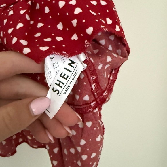 SHEIN Burgundy Heart Pattern Blouse - Picture 3 of 6